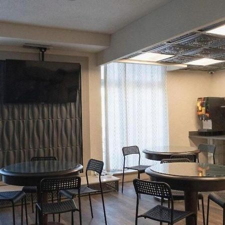 Hotel Chataura Dearborn Ngoại thất bức ảnh