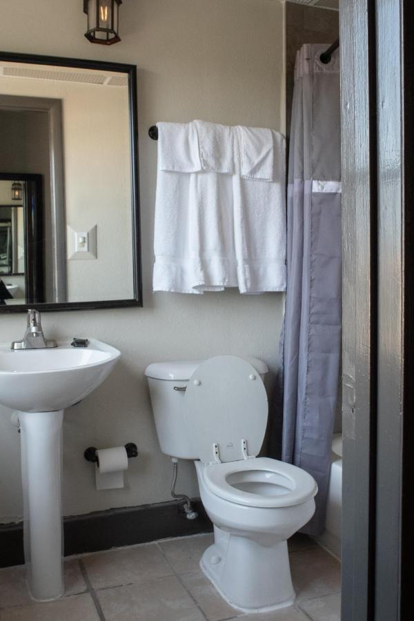 Hotel Chataura Dearborn Ngoại thất bức ảnh