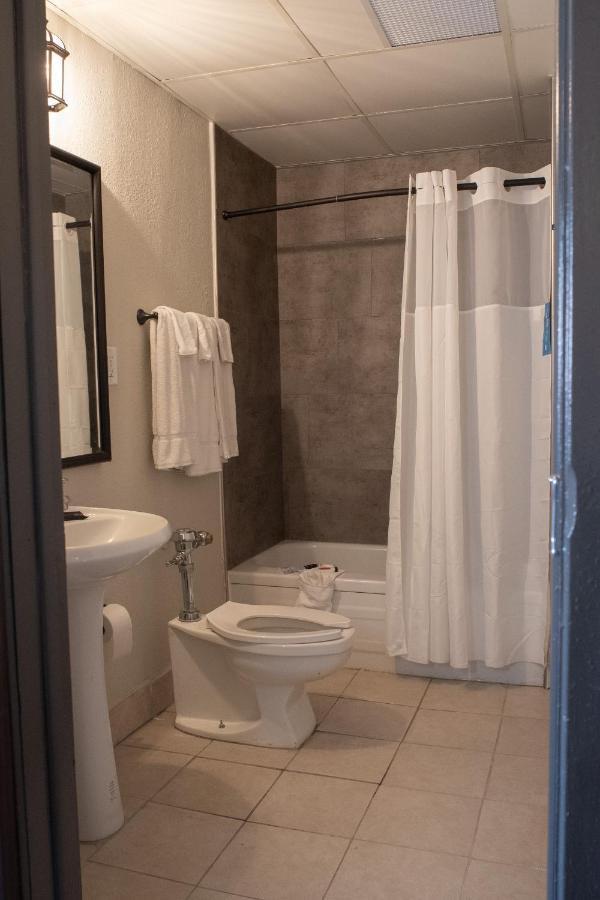 Hotel Chataura Dearborn Ngoại thất bức ảnh